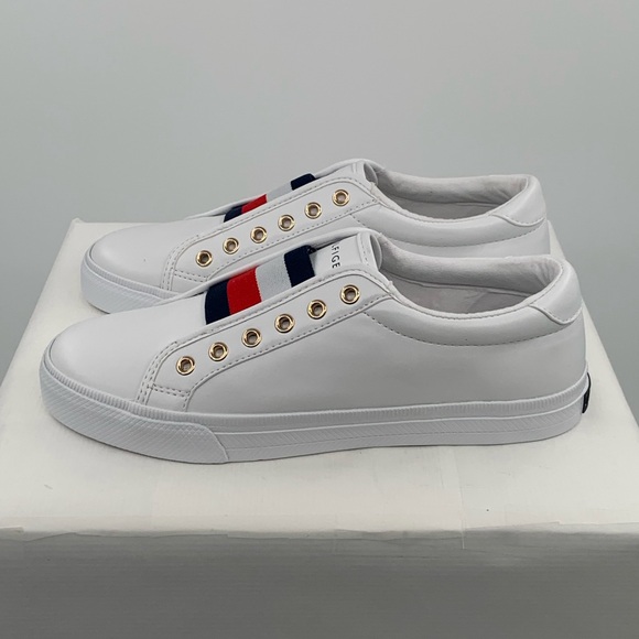 NWT NIB Tommy Hilfiger Laven Lace-Less Women’s White Slip On Sneaker Shoes - Picture 6 of 13